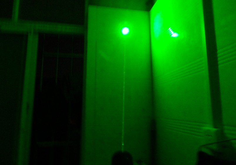 ปากกาเลเซอร์สีเขียวสำหรับการสอ - Laser Pointer Cat Toy Automatic บทวิจารณ์และราคา